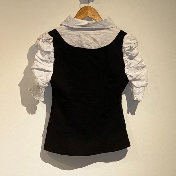 White and Black Top - Picture 4 of 5